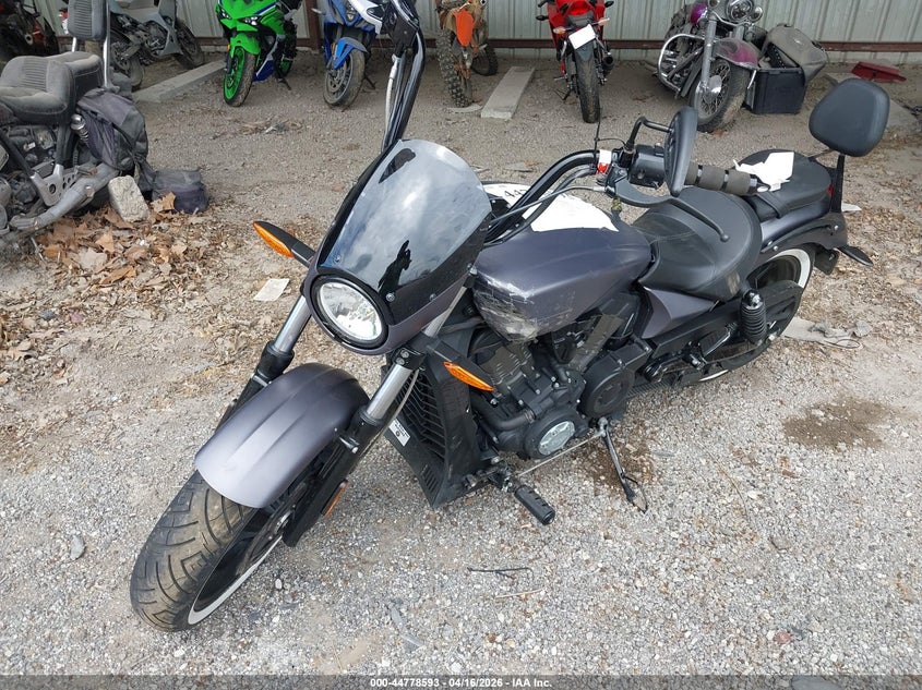 VIN 5VPFTB004H3001418 2017 VICTORY MOTORCYCLES OCTANE