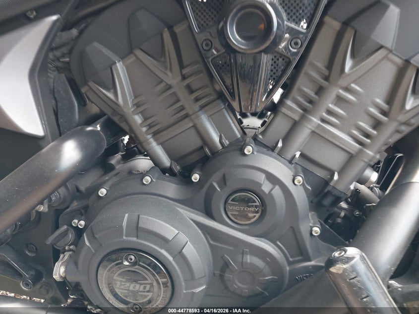 VIN 5VPFTB004H3001418 2017 VICTORY MOTORCYCLES OCTANE