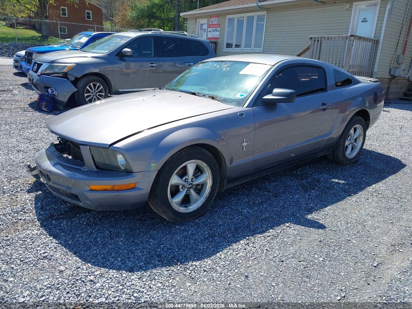 2007 Ford Mustang V6 Deluxe/V6 Premium