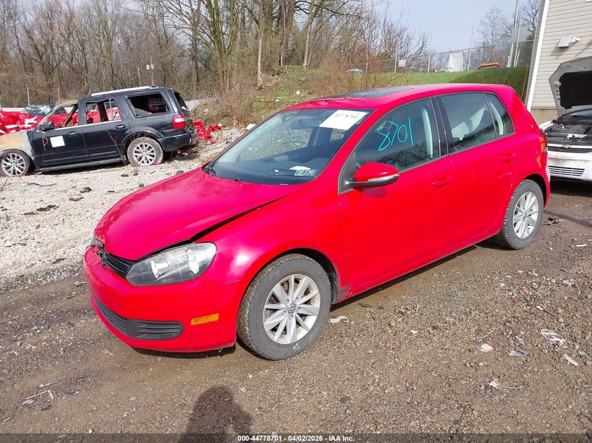 2010 Volkswagen Golf 4-Door