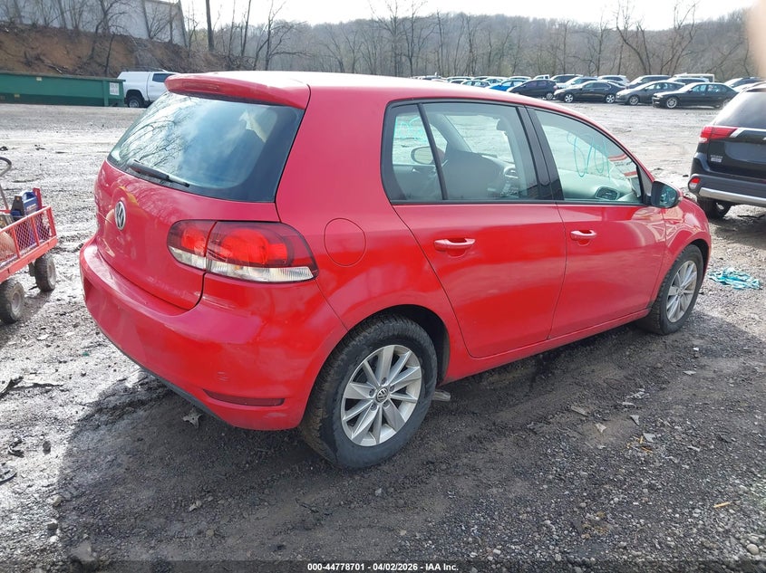 2010 Volkswagen Golf 4-Door