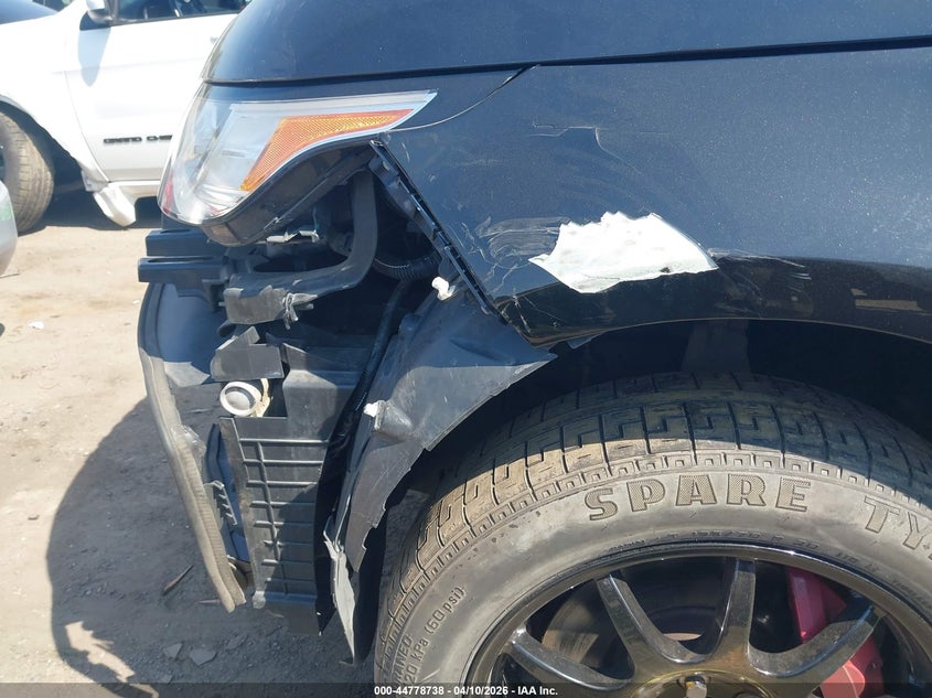 2015 Land Rover Range Rover Sport 5.0L V8 Supercharged VIN: SALWR2TF2FA526685 Lot: 44778738