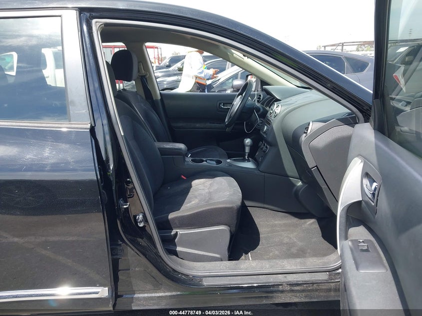 2014 Nissan Rogue Select S