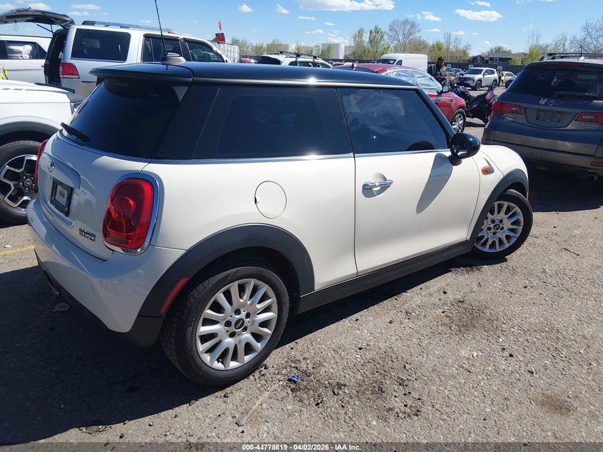 Vin: wmwxm5c57f3a96790, lot: 45276068, mini hardtop cooper 20154