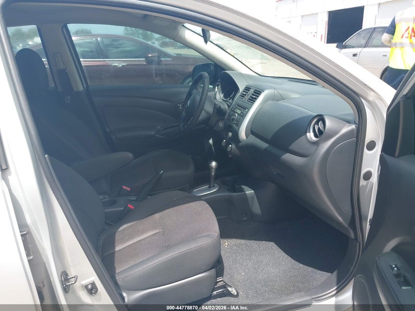 2014 Nissan Versa 1.6 Sv