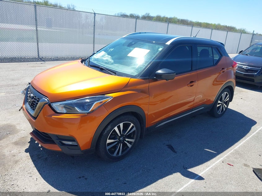 2020 Nissan Kicks Sr Xtronic Cvt
