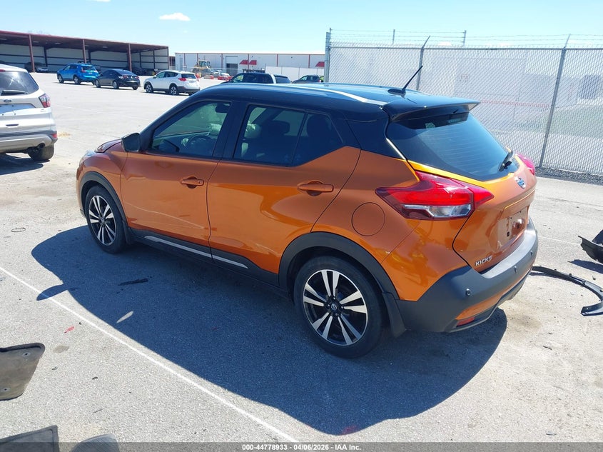 2020 Nissan Kicks Sr Xtronic Cvt
