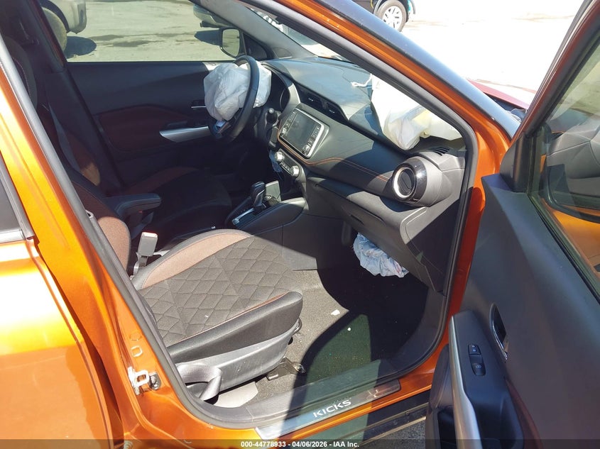 2020 Nissan Kicks Sr Xtronic Cvt