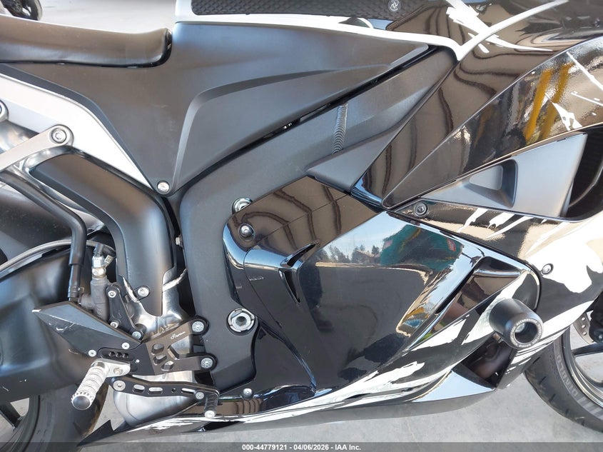 2010 Honda Cbr600 Rr VIN: JH2PC4044AK300184 Lot: 44779121