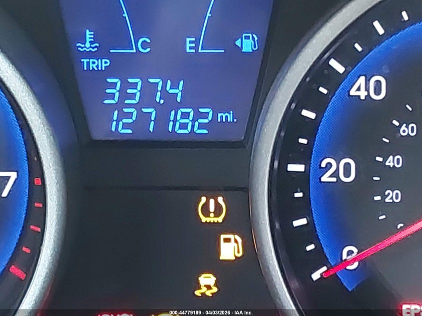 2012 Hyundai Tucson 2.4 Gls white Lot 111044779189 Vin KM8JUCAC3CU500214