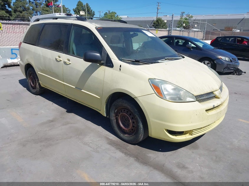 2004 Toyota Sienna Le