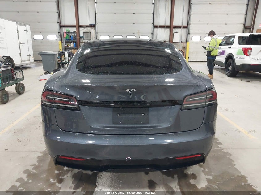 2022 Tesla Model S Dual Motor All-Wheel Drive VIN: 5YJSA1E57NF489831 Lot: 44779247