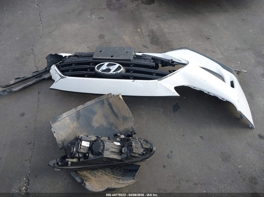 2020 Hyundai Veloster 2.0 VIN: KMHTG6AF8LU030788 Lot: 44779322