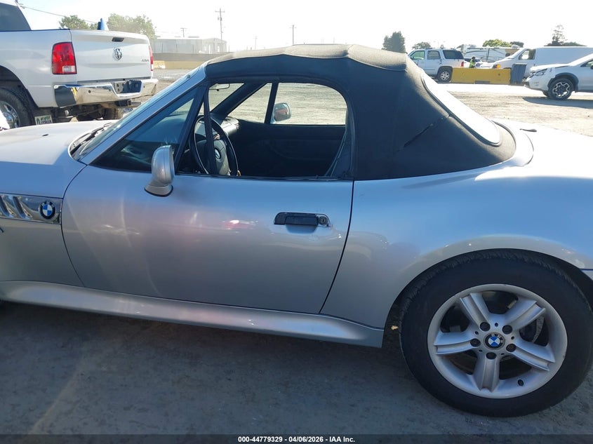 2000 BMW Z3 2.3 VIN: WBACH9341YLG18382 Lot: 44779329