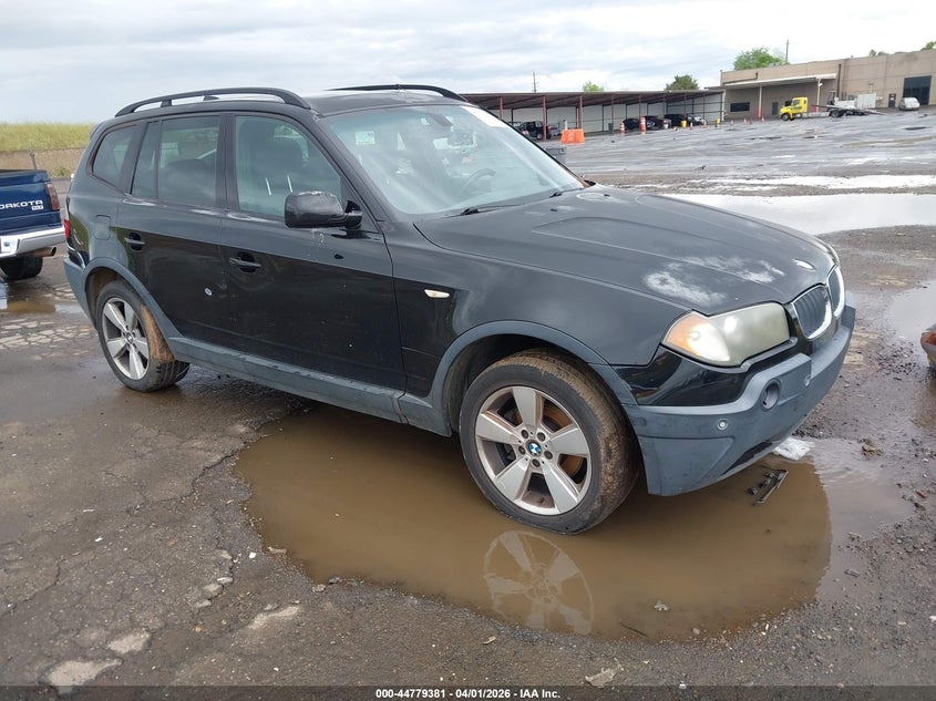 2004 BMW X3 2.5I