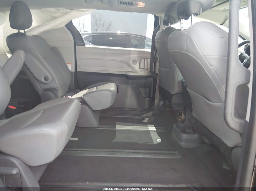 2021 Toyota Sienna Xle VIN: 5TDYSKFC5MS038384 Lot: 44779405