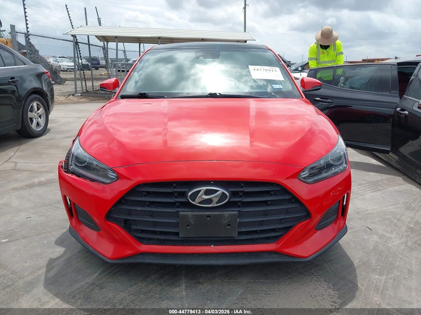 2019 Hyundai Veloster 2.0 Premium VIN: KMHTG6AF7KU015861 Lot: 44779413