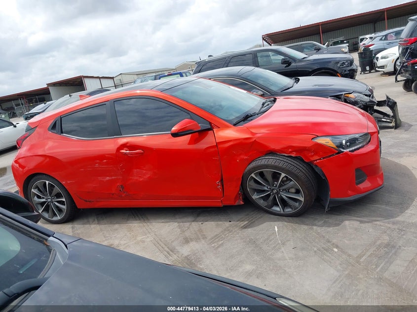 2019 Hyundai Veloster 2.0 Premium VIN: KMHTG6AF7KU015861 Lot: 44779413
