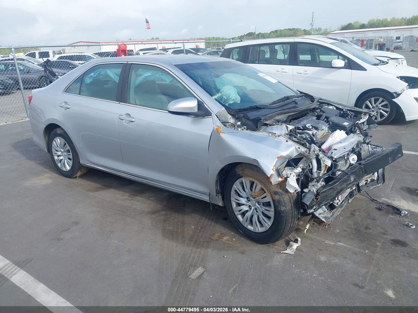 2013 TOYOTA CAMRY LE