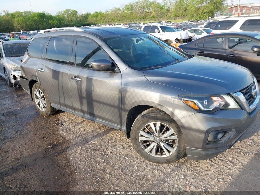2018 Nissan Pathfinder S