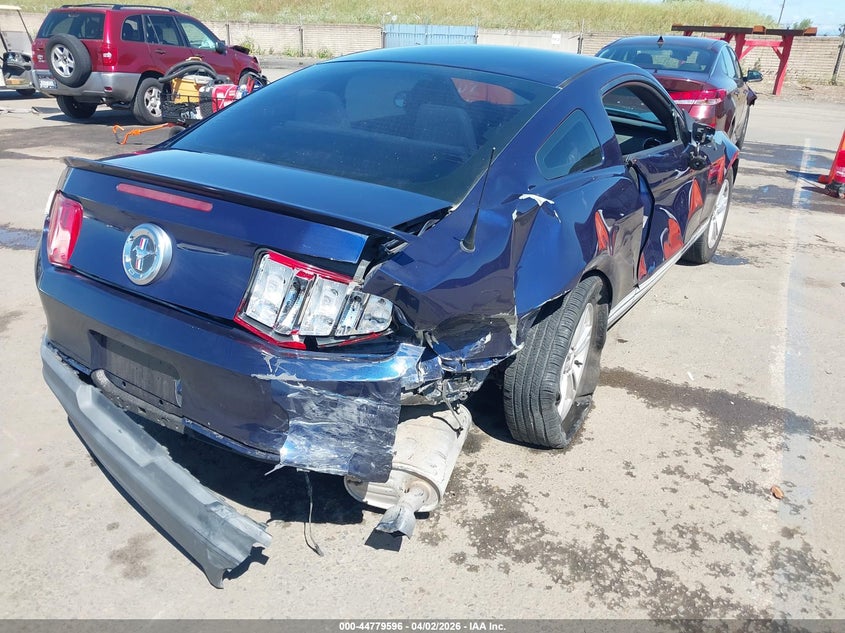 2012 Ford Mustang V6