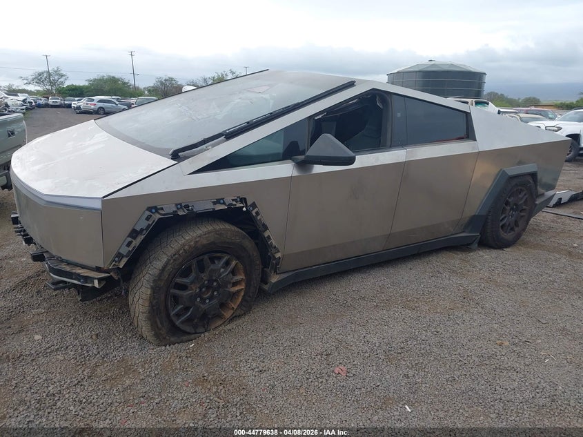 2024 TESLA CYBERTRUCK auction photo 2