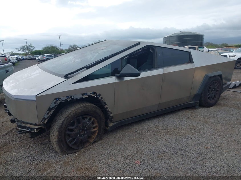 2024 TESLA CYBERTRUCK auction photo 6