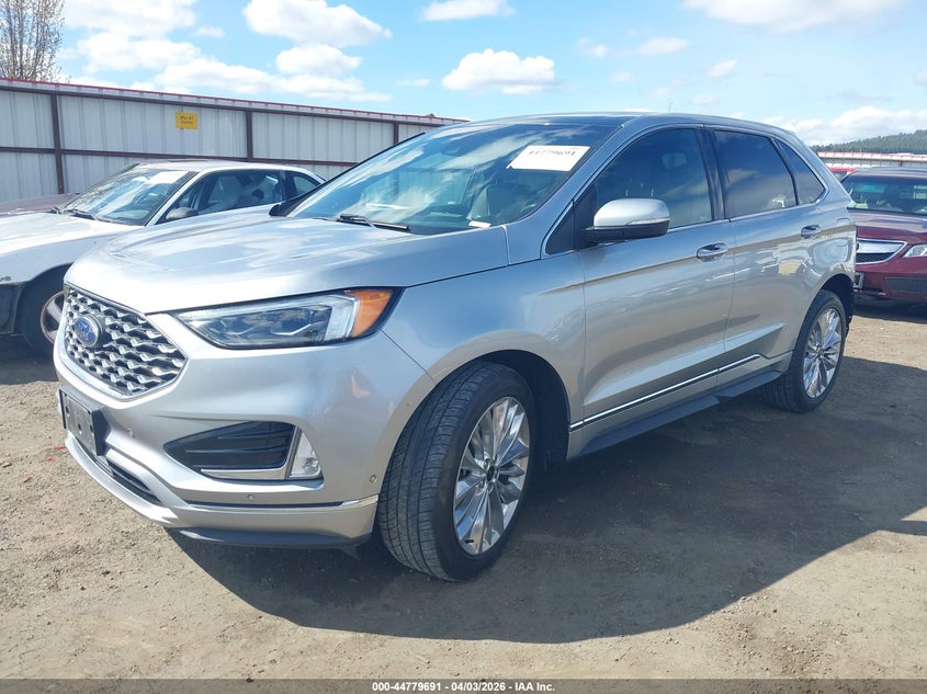 2020 Ford Edge Titanium