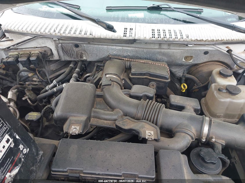 2011 Lincoln Navigator L VIN: 5LMJJ3H52BEJ02238 Lot: 44779730