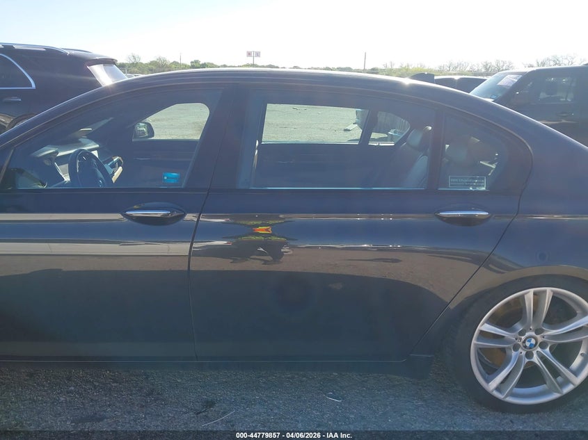 2014 BMW Alpina B7 VIN: WBAYE8C55ED135305 Lot: 44779857
