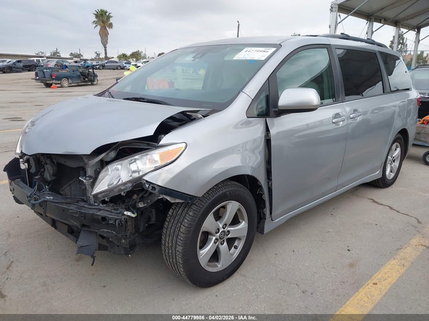 2018 Toyota Sienna Le 8 Passenger