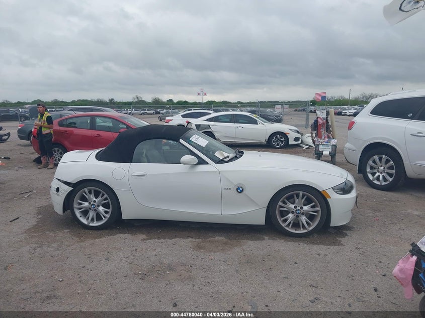 2008 BMW Z4 3.0I VIN: 4USBU33528LW75987 Lot: 44780040
