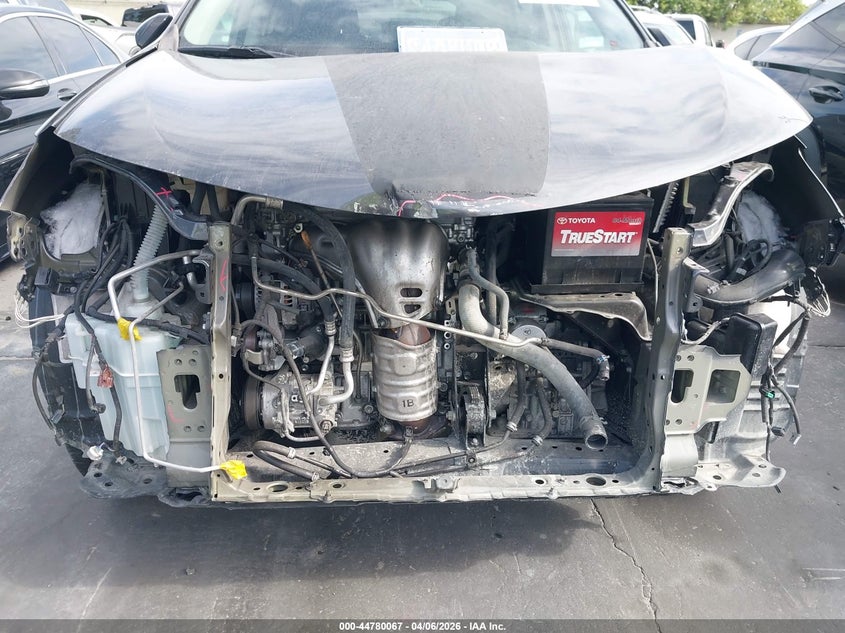 VIN 2T3RFREVXJW834918 2018 TOYOTA RAV4 ADVENTURE