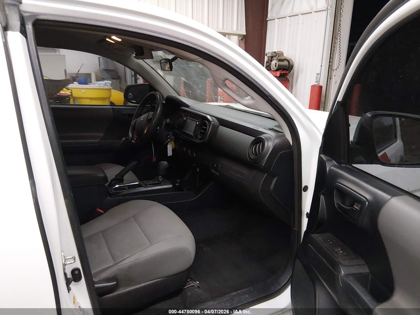 2017 Toyota Tacoma Sr