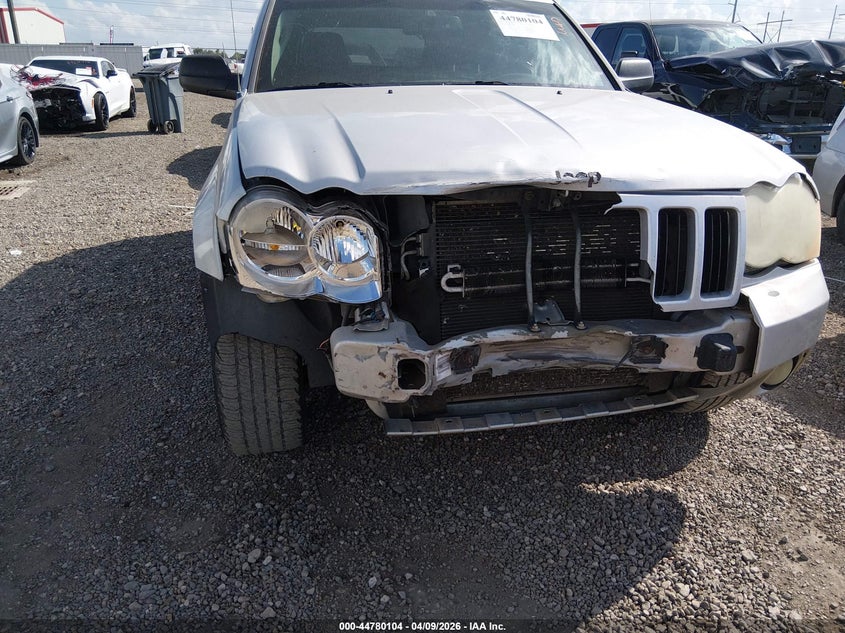 2008 Jeep Grand Cherokee Laredo VIN: 1J8HS48N48C150992 Lot: 44780104