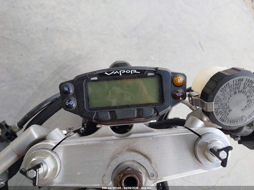 2001 Suzuki Sv650 S VIN: JS1VP52A612104593 Lot: 44780148