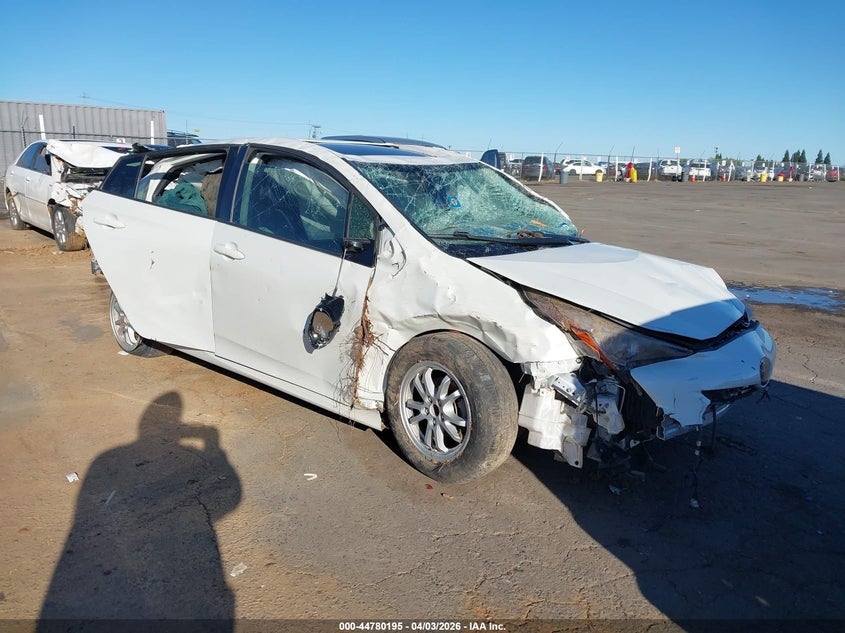 2017 TOYOTA PRIUS FOUR