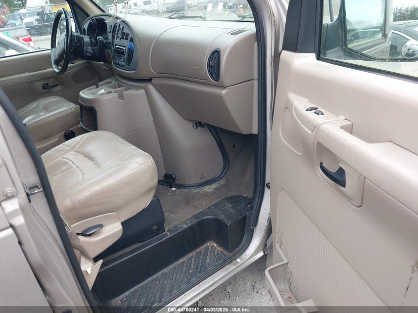 2002 Ford E-150 Xl/Xlt