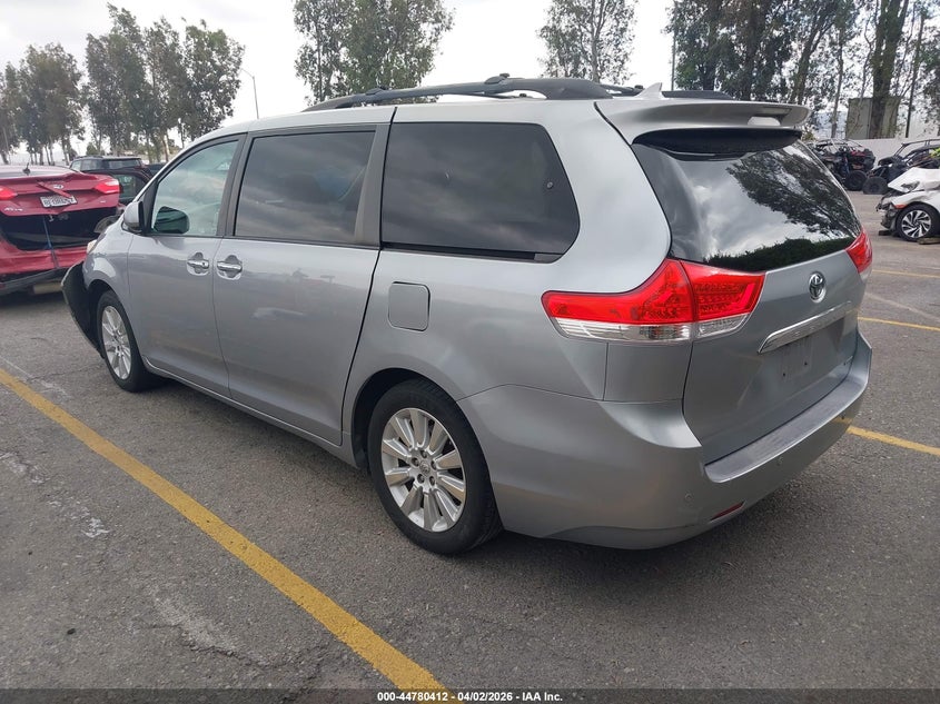 2012 Toyota Sienna Limited V6 7 Passenger