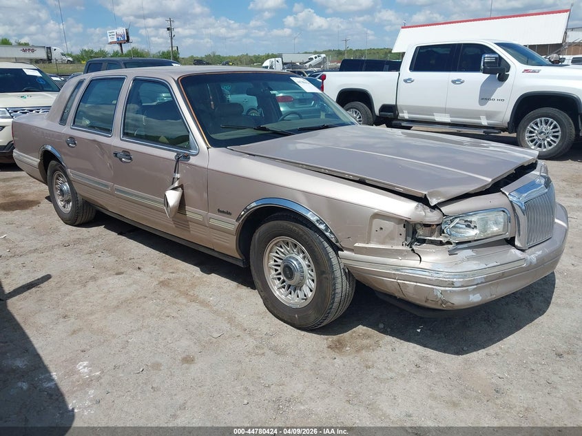 1997 LINCOLN TOWN CAR EXECUTIVE
