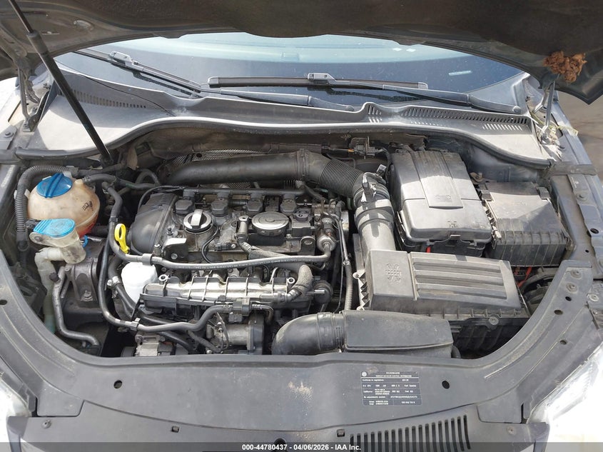 2010 Volkswagen Eos Lux VIN: WVWFA7AH8AV025835 Lot: 44780437