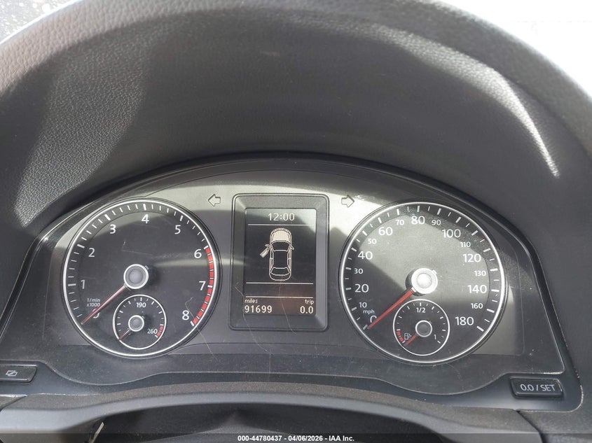 2010 Volkswagen Eos Lux VIN: WVWFA7AH8AV025835 Lot: 44780437