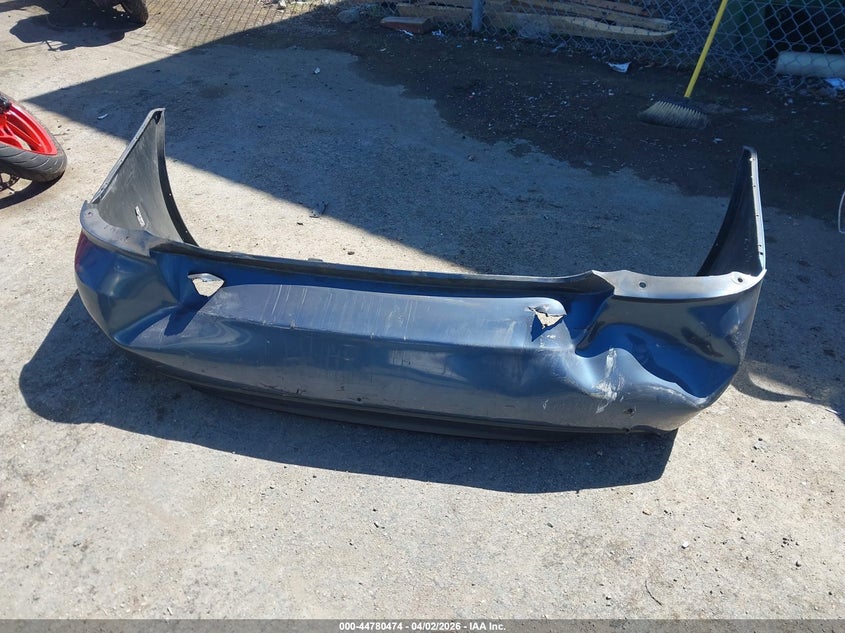 2005 Subaru Legacy 2.5I VIN: 4S3BL616X57200498 Lot: 44780474