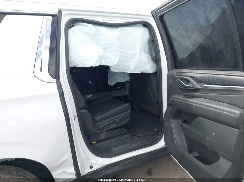 2022 GMC Yukon Xl 4Wd Denali VIN: 1GKS2JKLXNR127295 Lot: 44780521