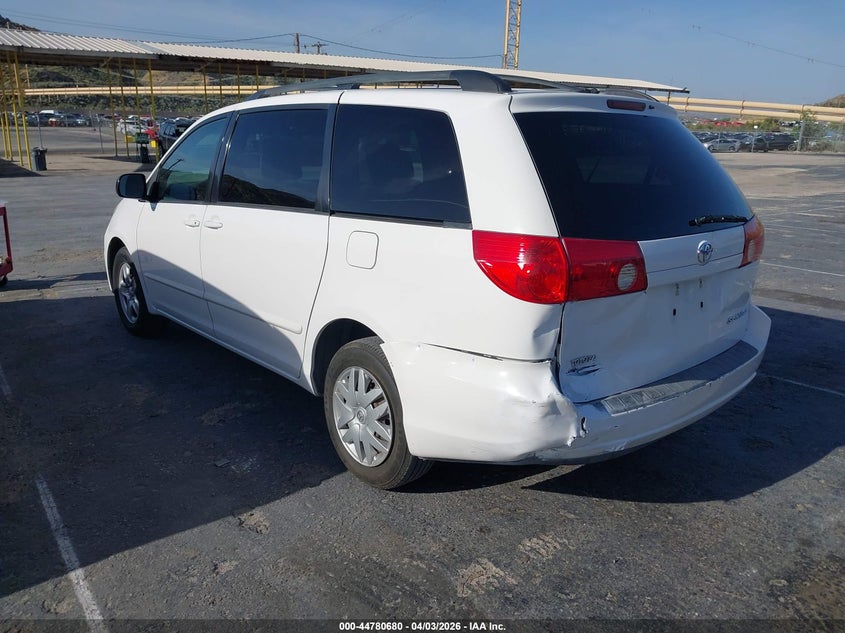 2006 Toyota Sienna Le