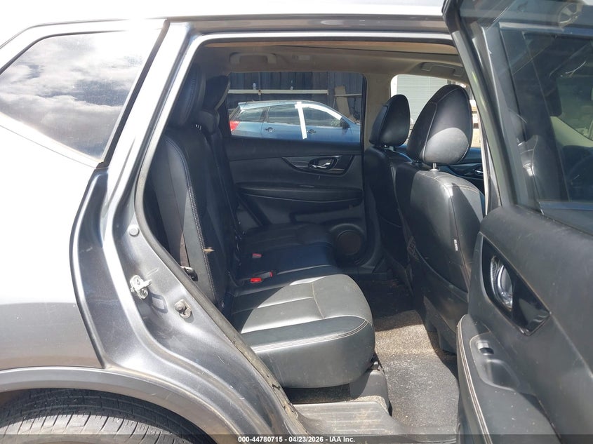2018 NISSAN ROGUE auction photo 8