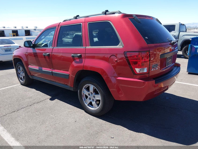 2005 Jeep Grand Cherokee Laredo