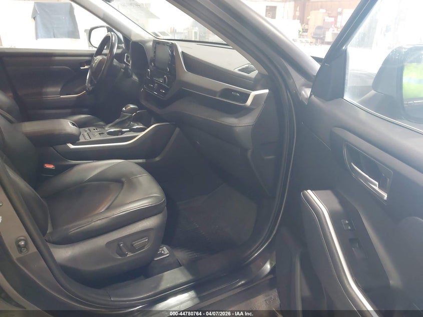 2020 Toyota Highlander Xle