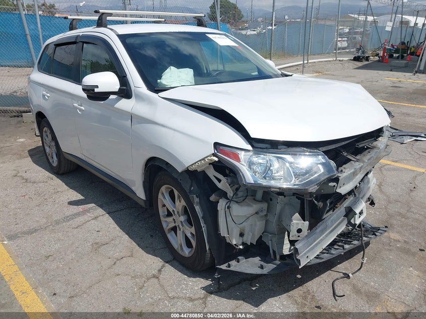 2014 Mitsubishi Outlander Se