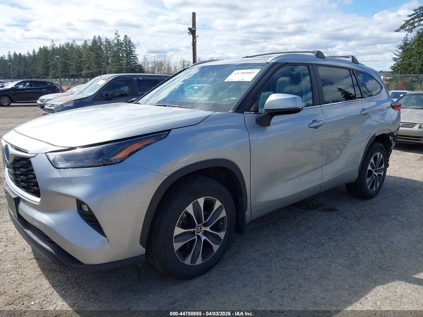 2023 Toyota Highlander Hybrid Xle